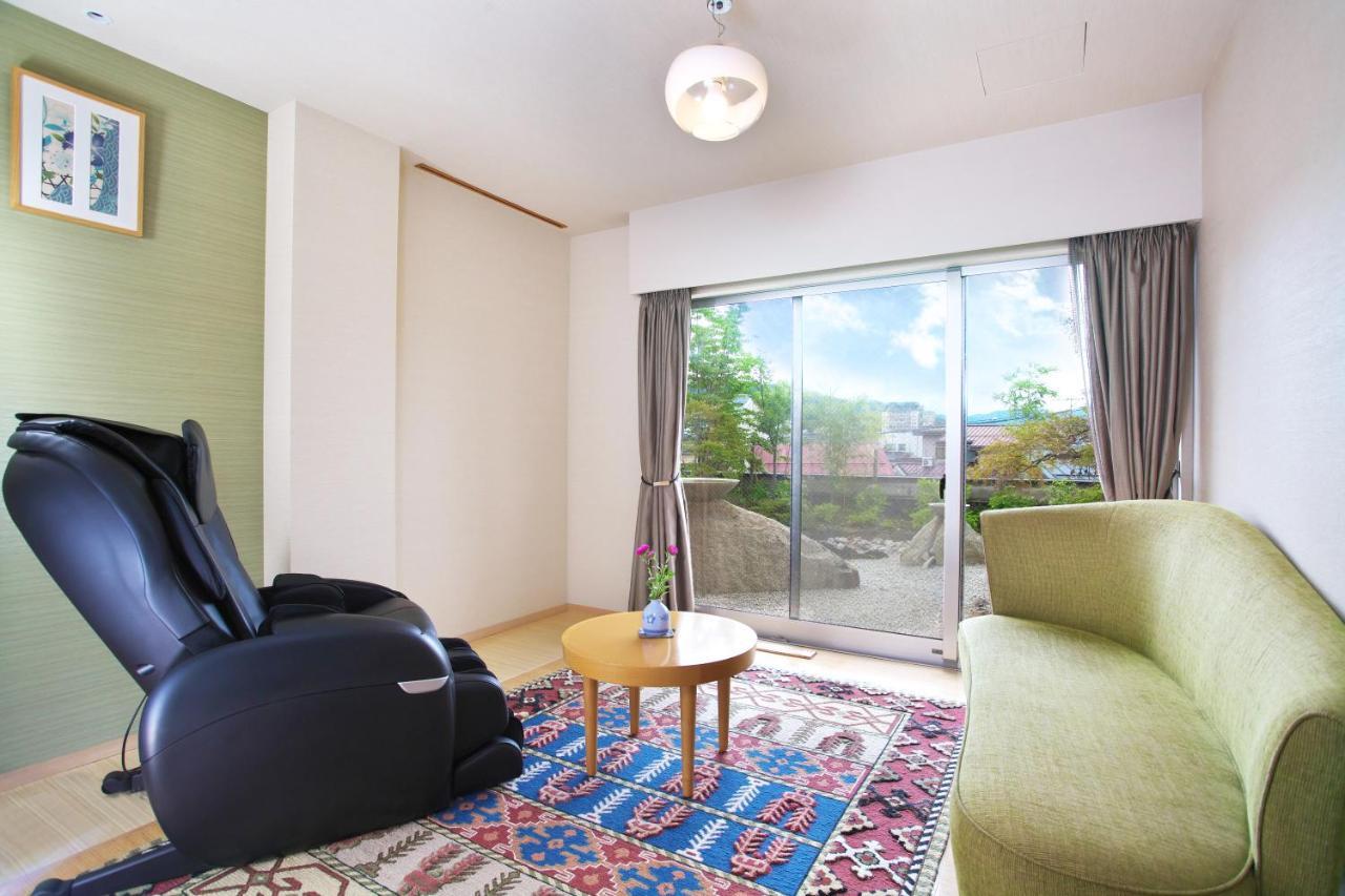 Honjin Hiranoya Kachoan Hotel Takayama  Exterior photo